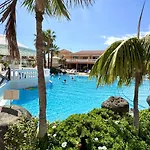 Heated Pool Royal Gardens By Deihu Experiences Apartament Playa de las Americas (Tenerife)
