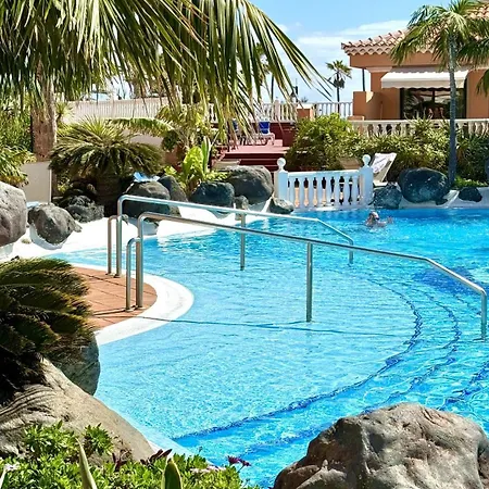 Apartment Heated Pool Royal Gardens By Deihu Experiences