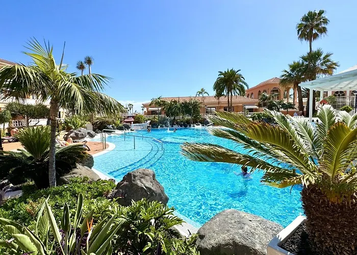 Апартаменты Heated Pool Royal Gardens By Deihu Experiences