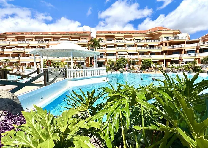 Heated Pool Royal Gardens By Deihu Experiences Апартаменты *