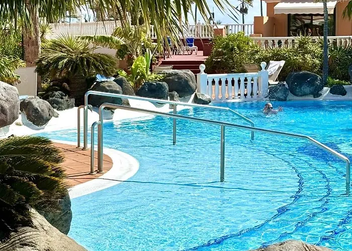 Апартаменты Heated Pool Royal Gardens By Deihu Experiences