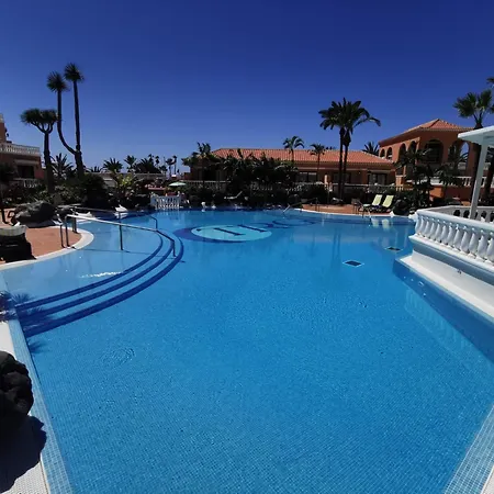 Heated Pool Royal Gardens By Deihu Experiences Playa de las Americas (Tenerife)